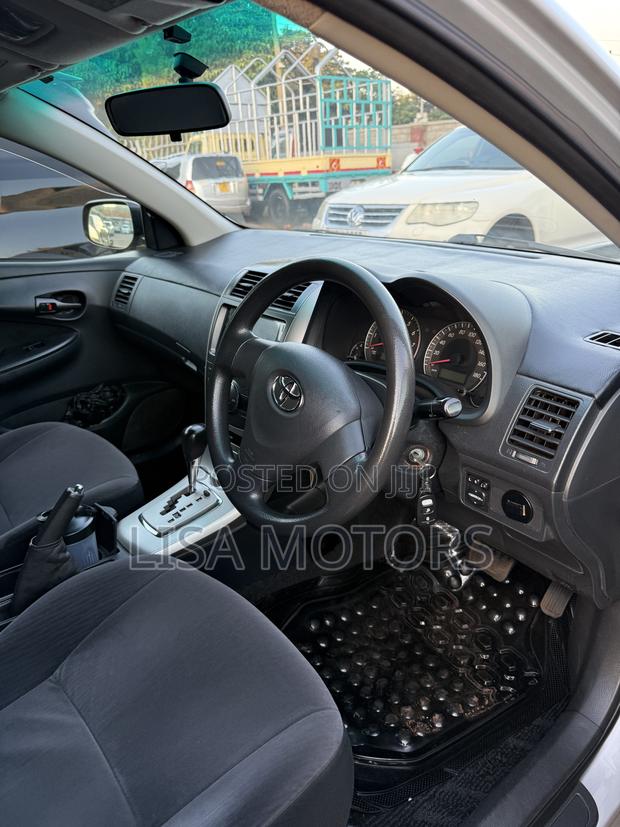 Toyota Corolla Fielder 1.5 Petrol FWD 2009 Silver