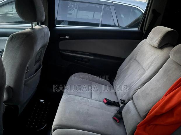 Toyota Wish 2006 Silver