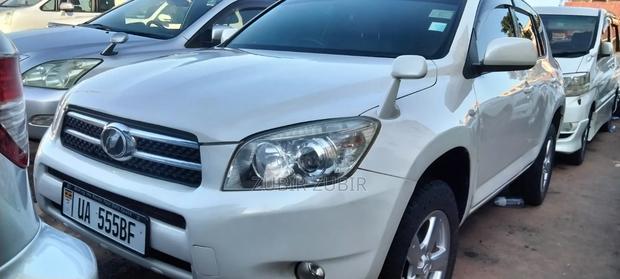 Toyota RAV4 2008 White