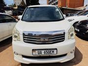 Toyota Noah 2.0 143hp AWD (7 Seater) 2011 White for sale
