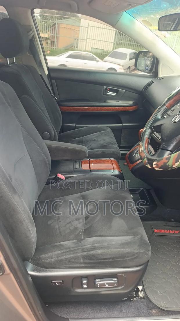 Toyota Harrier 2.4 2012 Gray