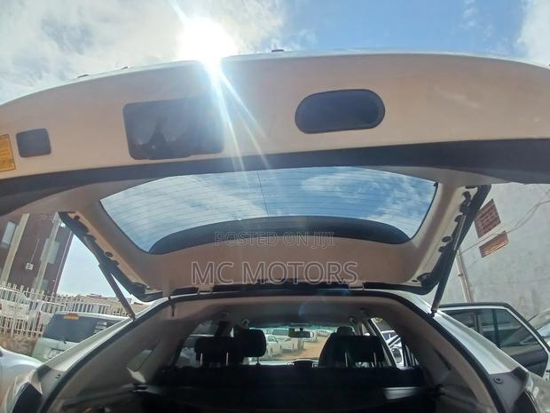 Toyota Harrier 2.4 2012 White