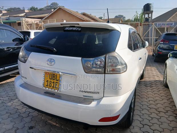Toyota Harrier 2008 White