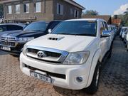 Toyota Hilux 2015 White for sale