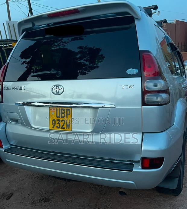 Toyota Land Cruiser Prado 2006 Silver