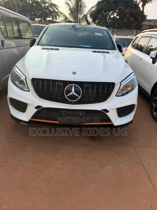 Mercedes-Benz GLE-Class GLE 350d 4MATIC 2018 White