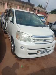 Toyota Noah 2004 White for sale