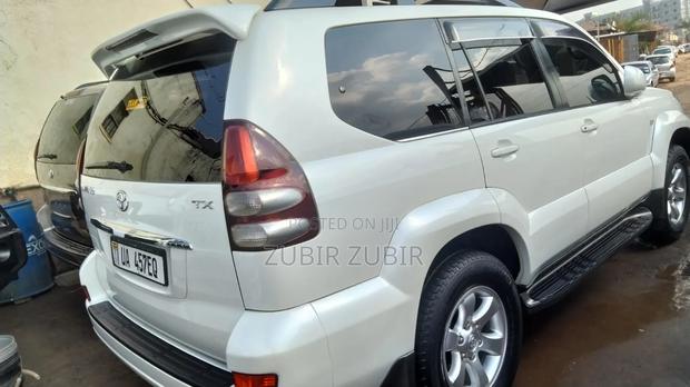 Toyota Land Cruiser Prado 2007 White