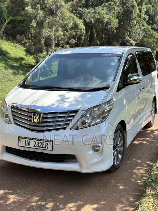 Toyota Alphard 2011 Pearl