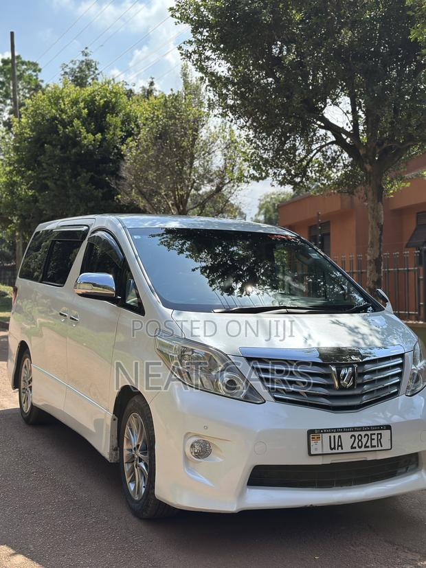 Toyota Alphard 2011 Pearl
