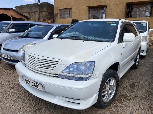 Toyota Harrier 2007 White