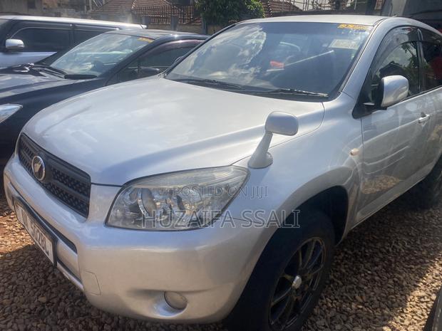 Toyota RAV4 2013 White