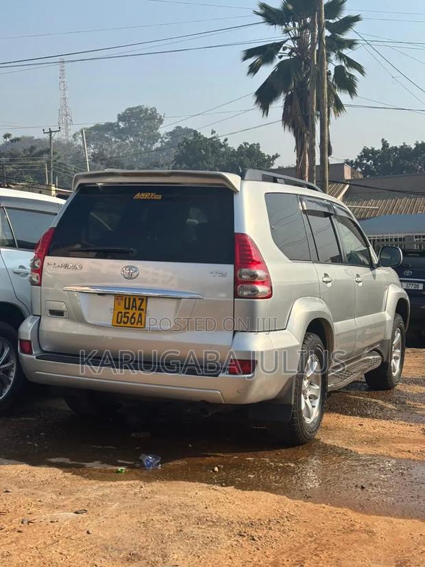 Toyota Land Cruiser Prado 2007 Silver