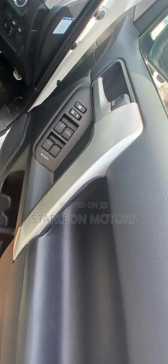 Toyota Land Cruiser Prado 2020 White