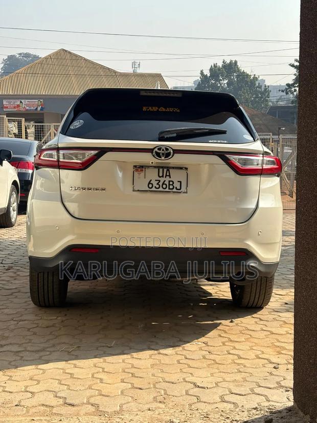Toyota Harrier 2015 Off white