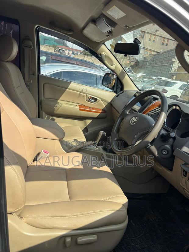 Toyota Fortuner 2018 Silver
