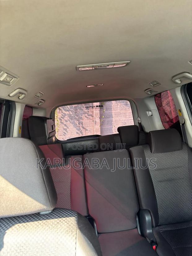 Toyota Noah 2010 White