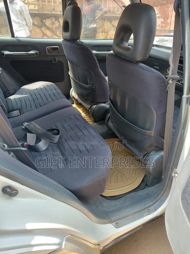 Toyota RAV4 1999 White