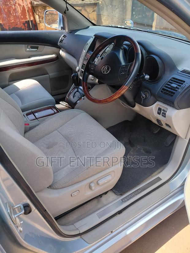 Toyota Harrier 2011 Blue