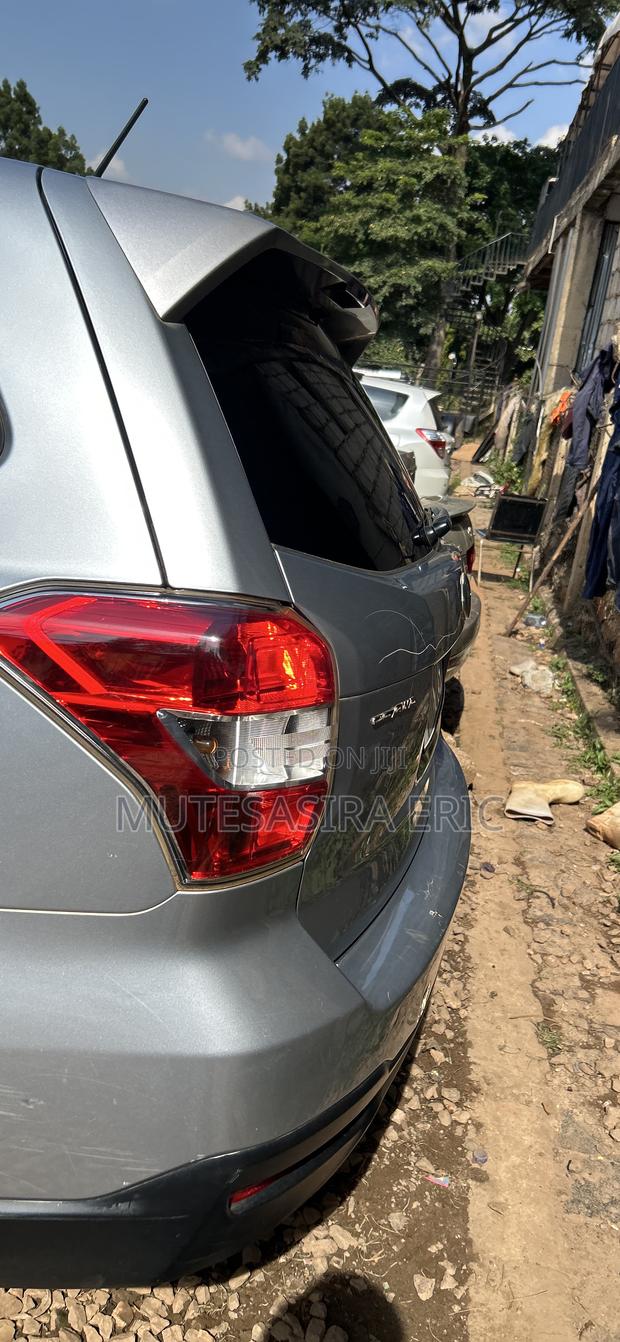 Subaru Forester 2.5i Premium PZEV 4dr SUV AWD (2.5L 4cyl CVT) 2014 Silver