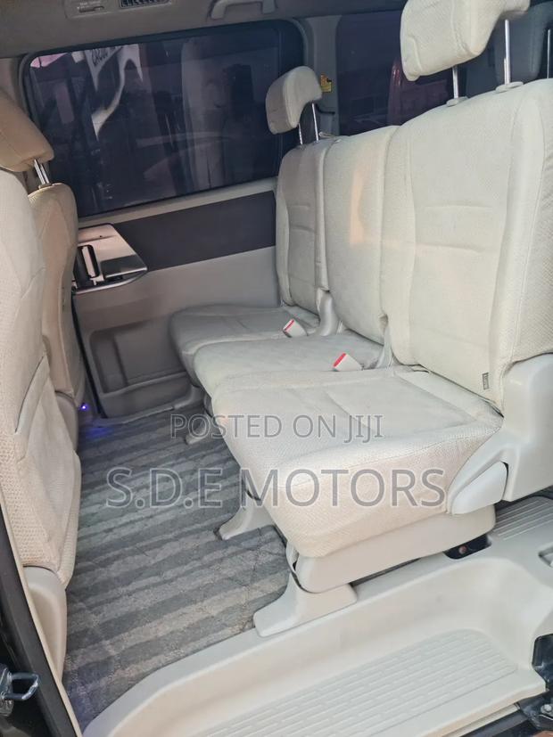 Toyota Noah 2009 Black