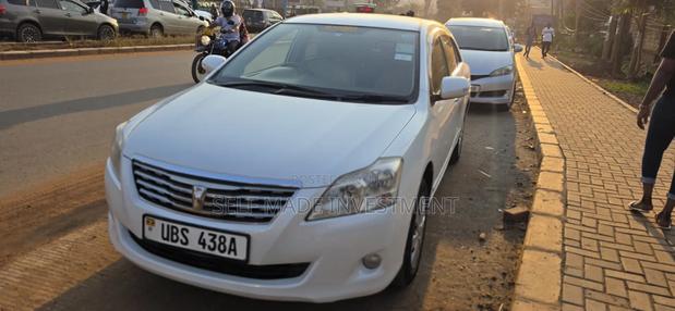 Toyota Premio 2009 White