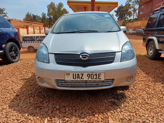 Toyota Corolla Spacio 2005 Silver