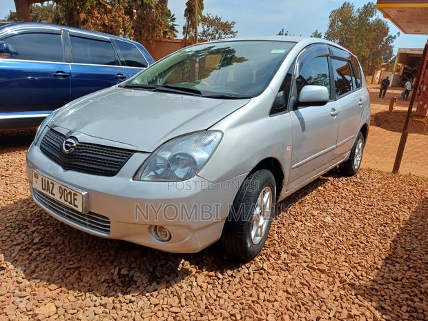 Toyota Corolla Spacio 2005 Silver