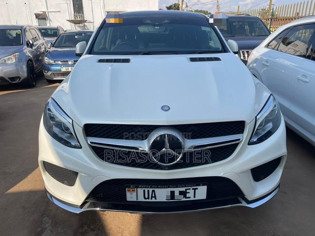 Mercedes-Benz GLE-Class GLE 350d 4MATIC 2017 White