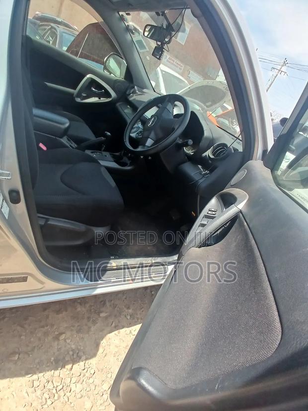 Toyota RAV4 2012 Silver
