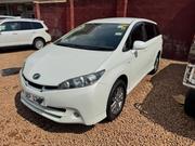 Toyota Wish 2009 White for sale