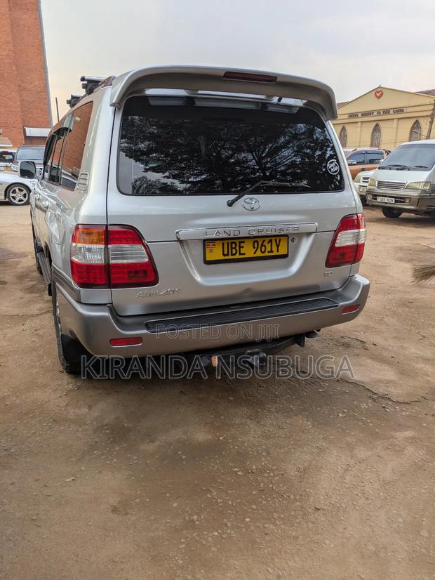 Toyota Land Cruiser Prado 2006 Silver