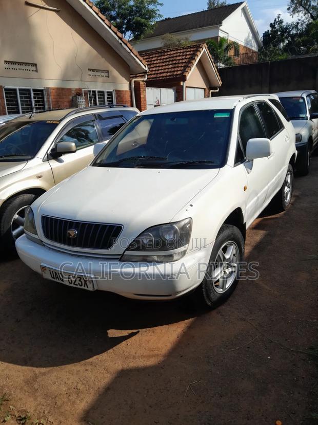 Toyota Harrier 2006 White