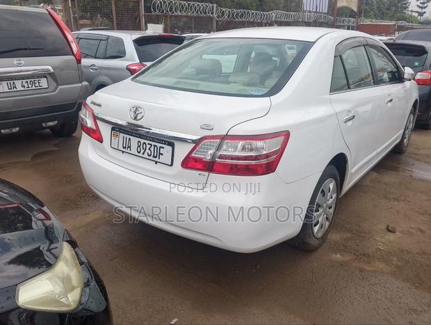 Toyota Premio 1.5 FWD 2011 White