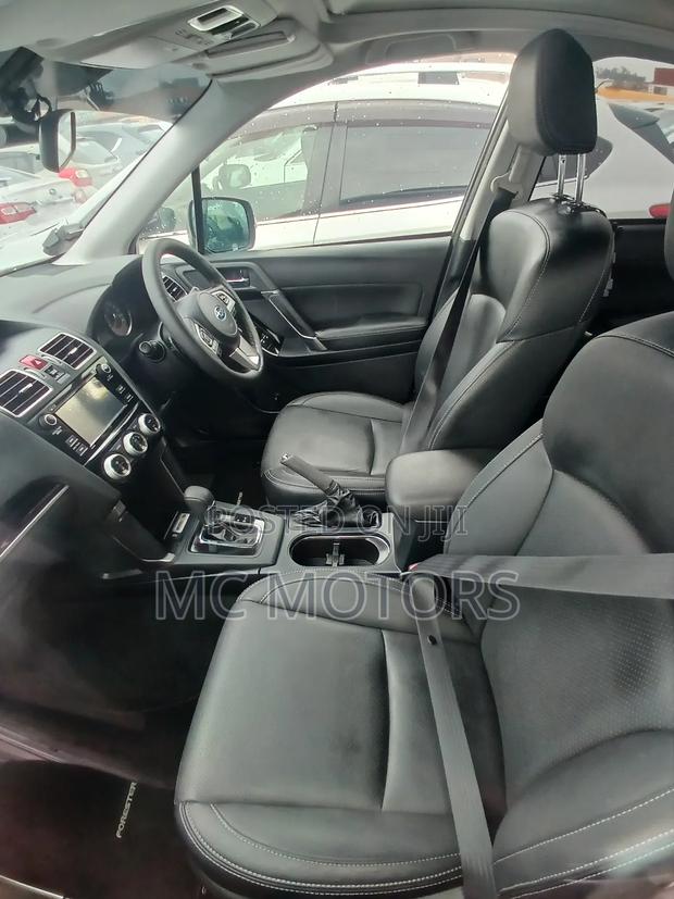 Subaru Forester 2017 Gray