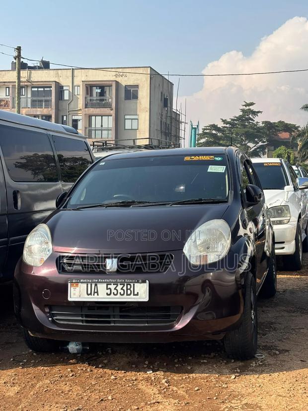 Toyota Passo 2010 Maroon