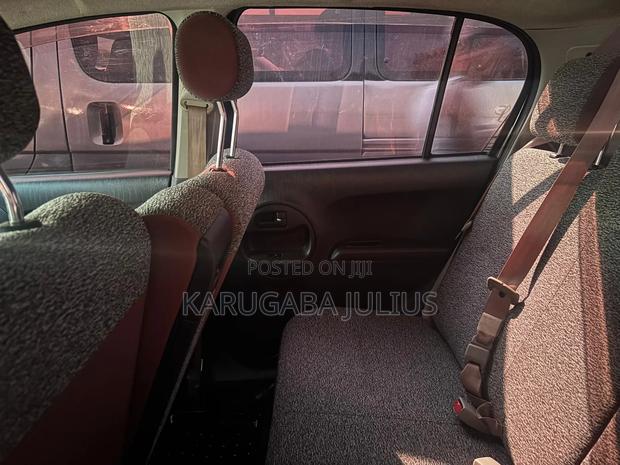 Toyota Passo 2010 Maroon