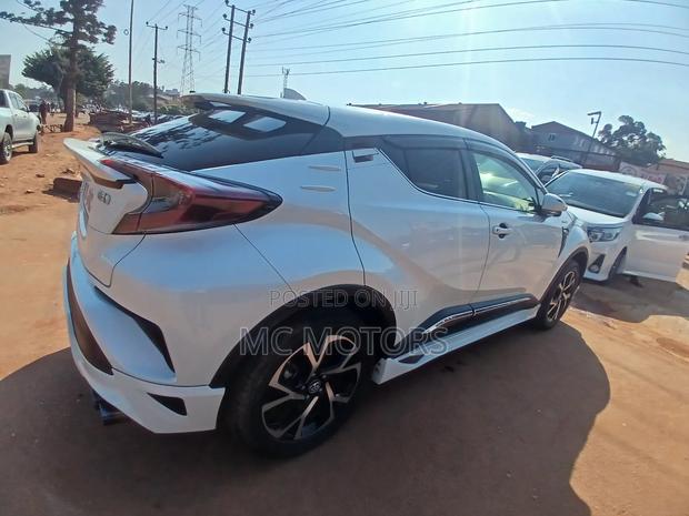 Toyota C-HR 2017 White