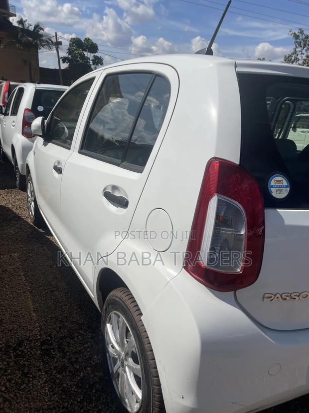 Toyota Passo 2015 White