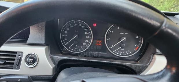 BMW 3 Series 2011 White