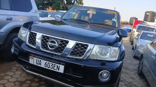 Nissan Patrol 2012 Black