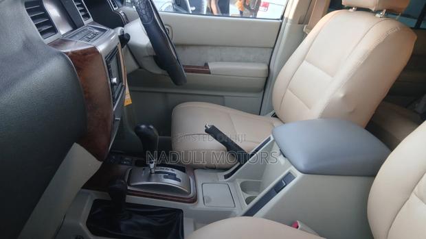 Nissan Patrol 2012 Black