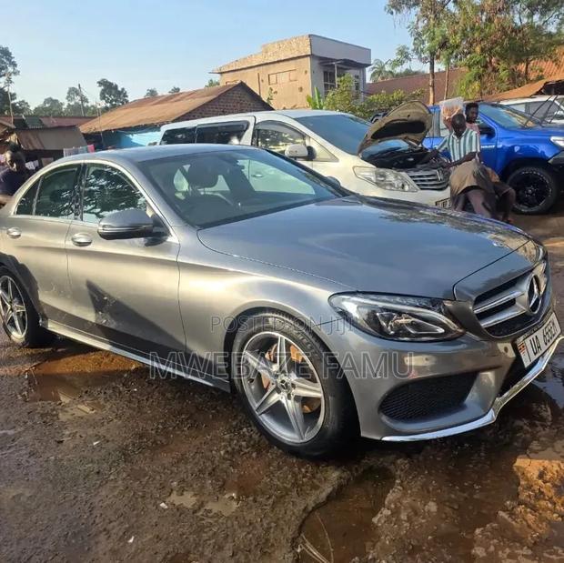 Mercedes-Benz C200 2016 Gray
