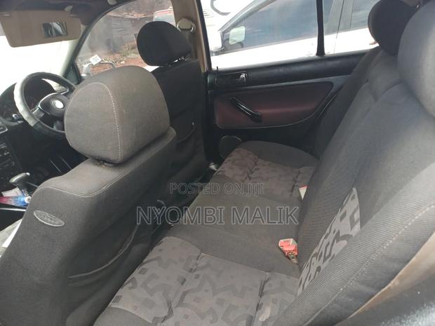 Volkswagen Golf 2003 Silver