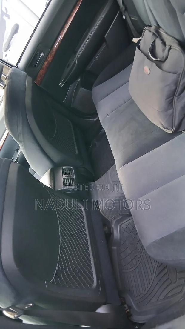 Subaru Outback 2010 Silver