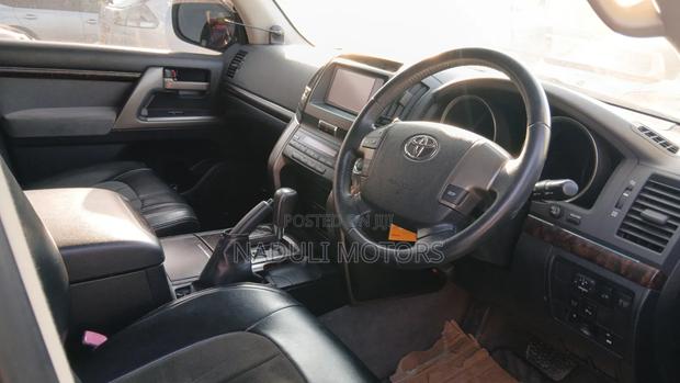 Toyota Land Cruiser Prado 2017 Black