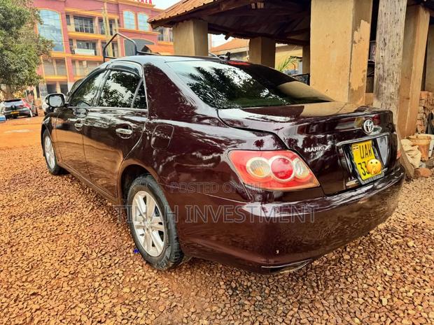 Toyota Mark X 2005 Maroon