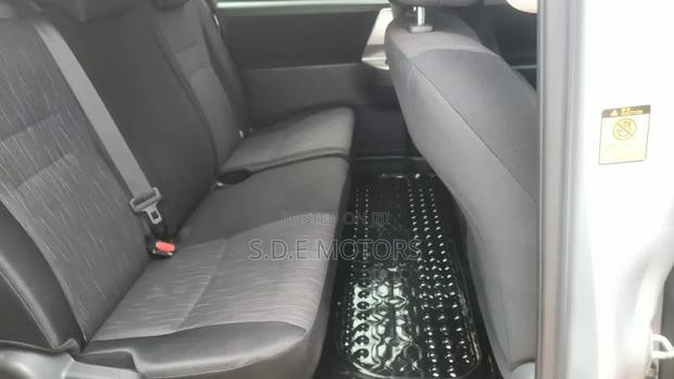 Toyota Noah 2013 Silver