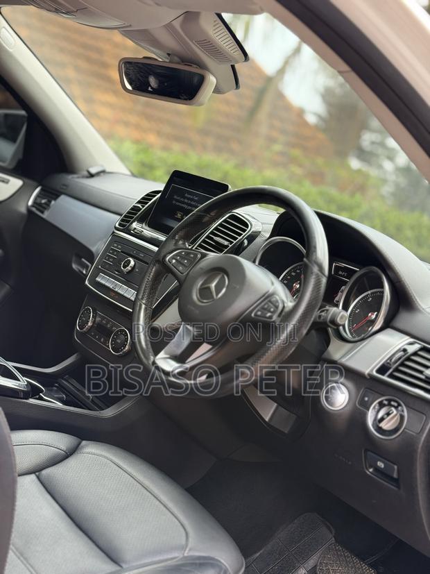 Mercedes-Benz GLE-Class GLE 350d 4MATIC 2017 White