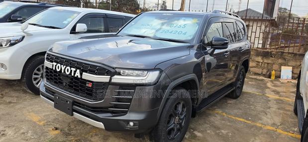 Toyota Land Cruiser 2024 Gray